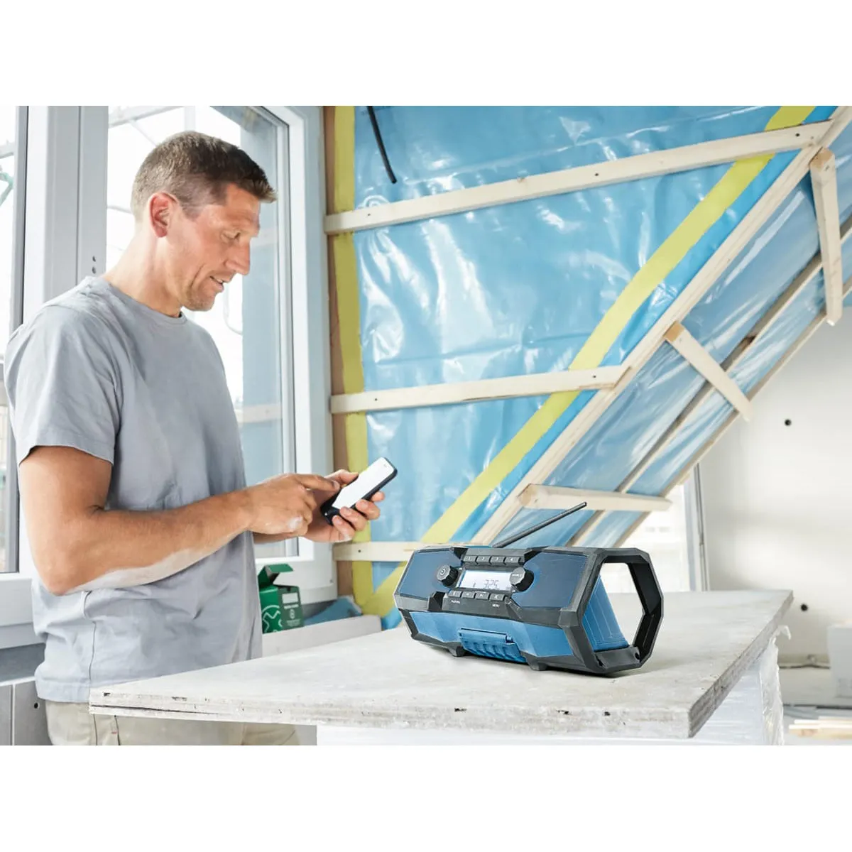 Bosch GPB 18V-2 C Professional Bluetooth Radio with FM. AUX. and USB Charging Body Only 240V 06014A3070