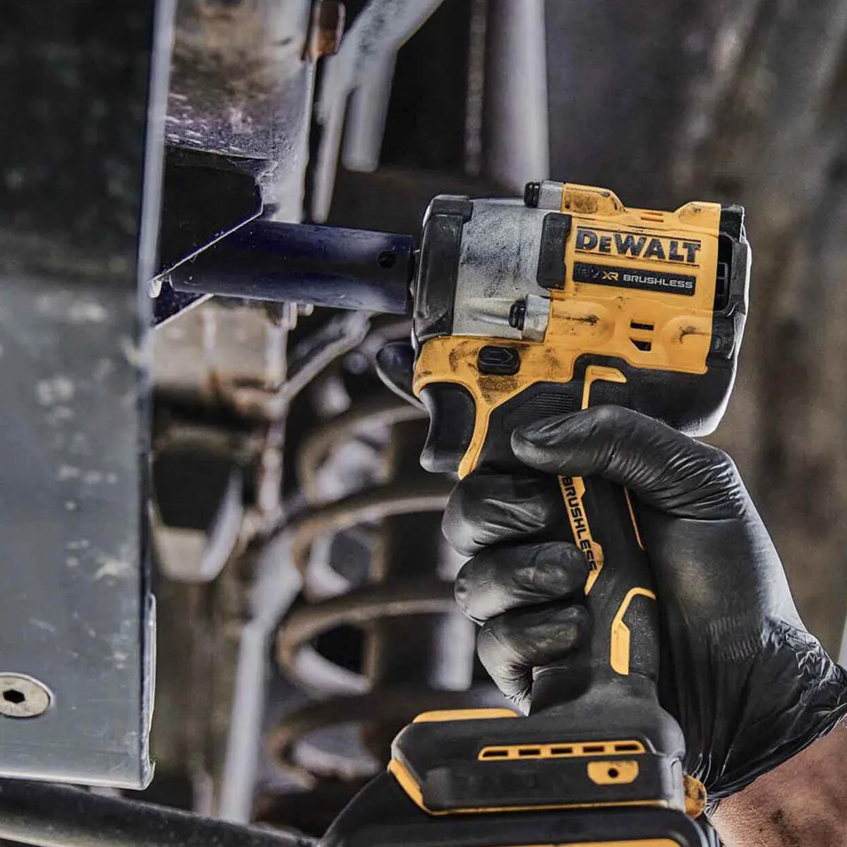 DeWalt DCF923N 18V XR Brushless 3/8-Inch Impact Wrench High Torque Performance Body Only