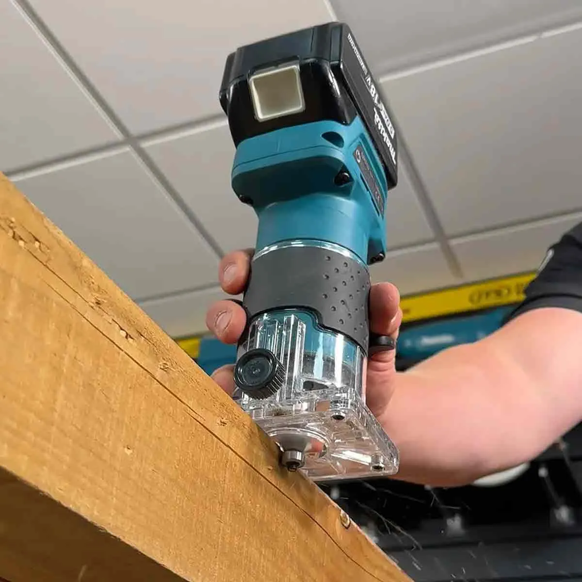 Makita DRT52Z 18V LXT Brushless 1/4 Router Trimmer Body Only
