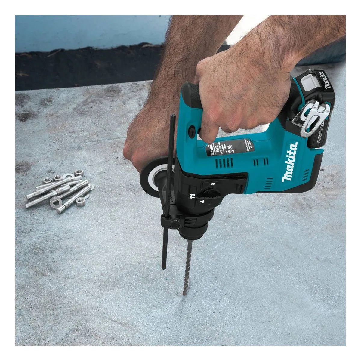 Makita HR140DWMJ 12V max CXT SDS-PLUS Rotary Hammer With 2 x 4.0Ah Batteries. Charger & Case