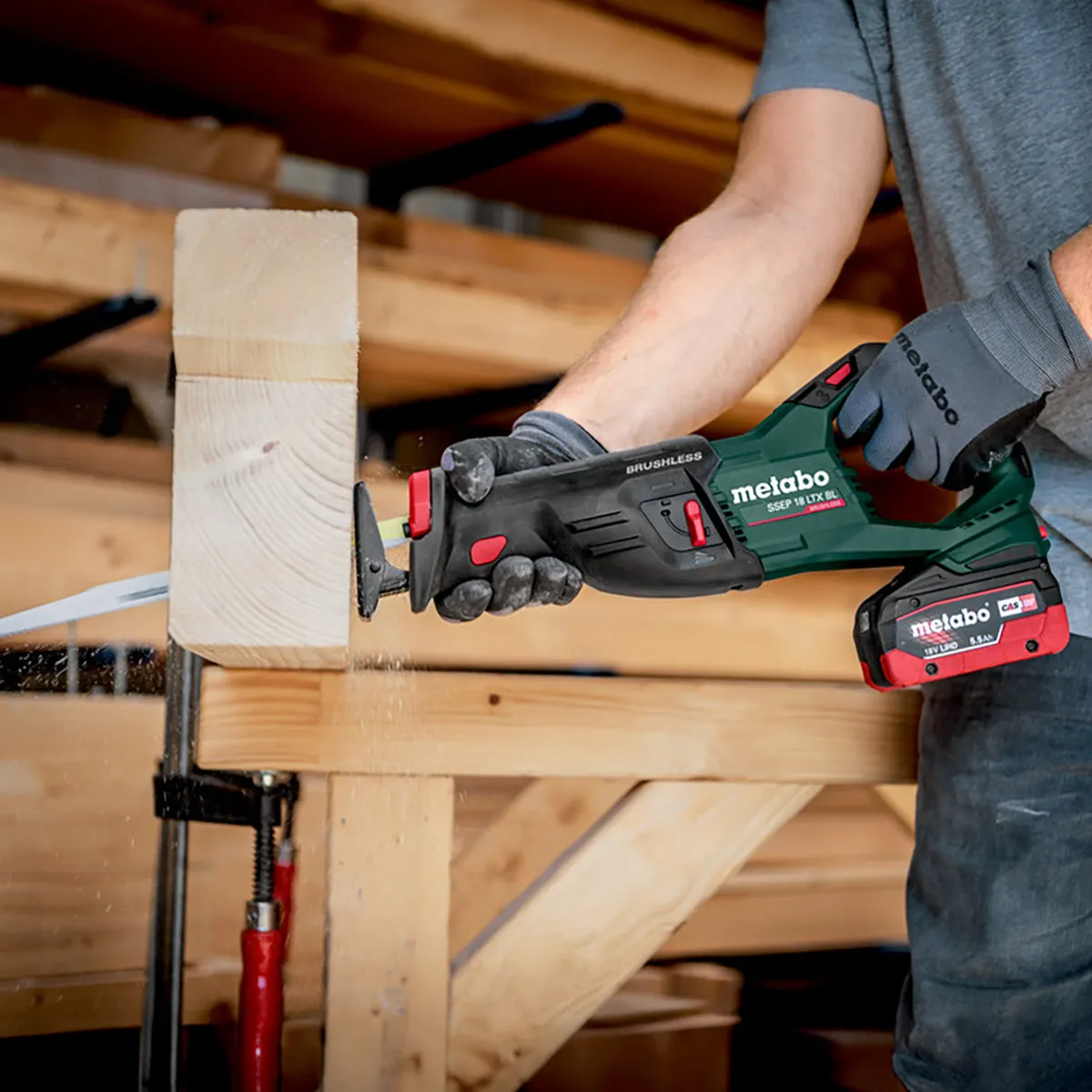 Metabo SSEP 18 LT BL 18V Brushless Sabre Saw Body Only & Metabox 601617840