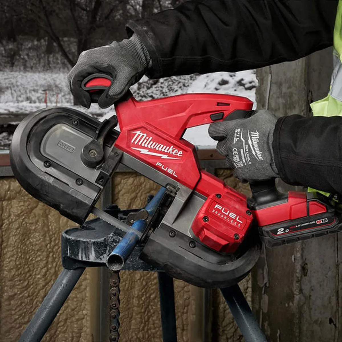 Milwaukee M18FBS85-0 18V FUEL Brushless 85mm Compact Bandsaw with 1 x 5.0Ah Battery & Charger