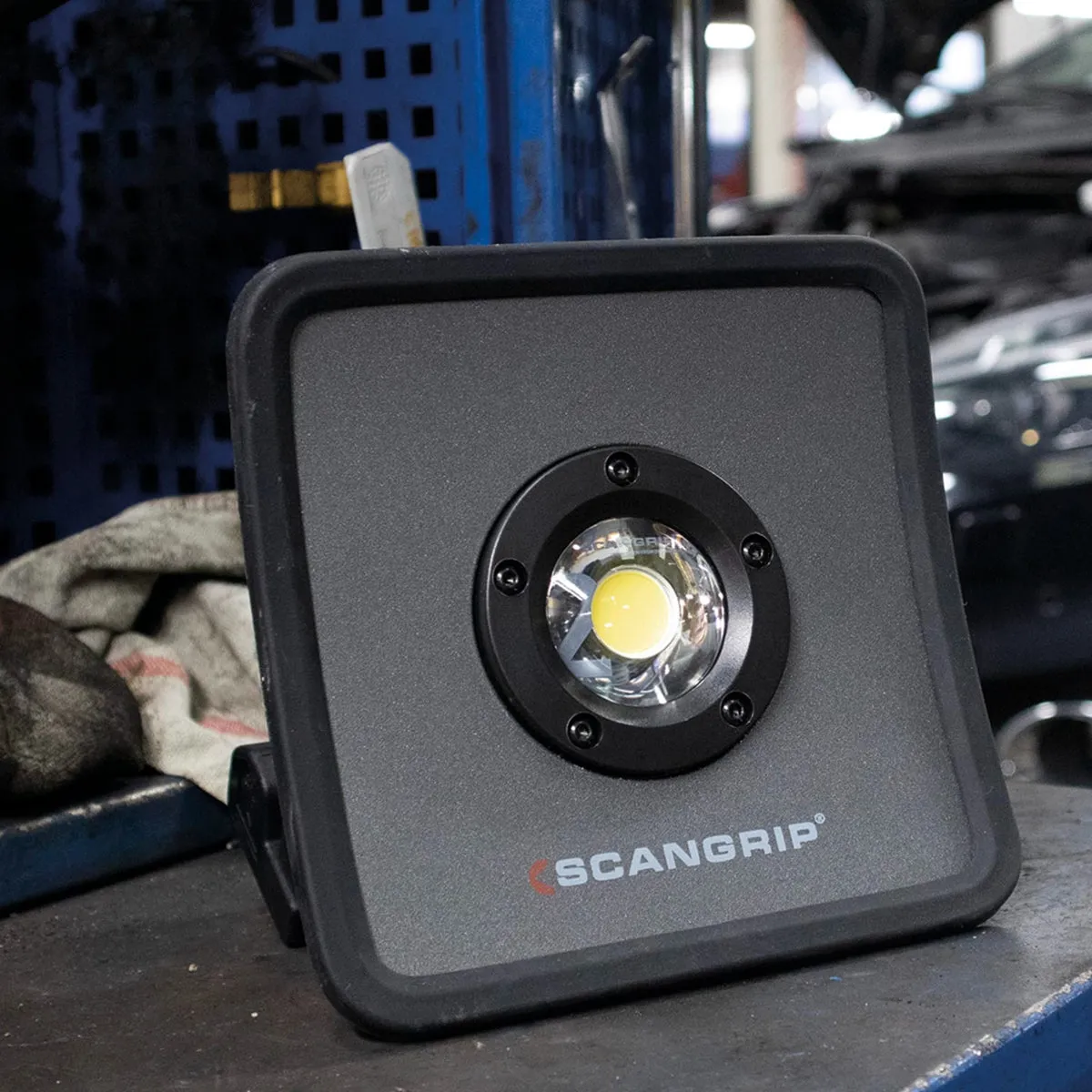 SCANGRIP 035456UK NOVA R Professional Rechargeable Work Light High-Performance. Portable & Durable