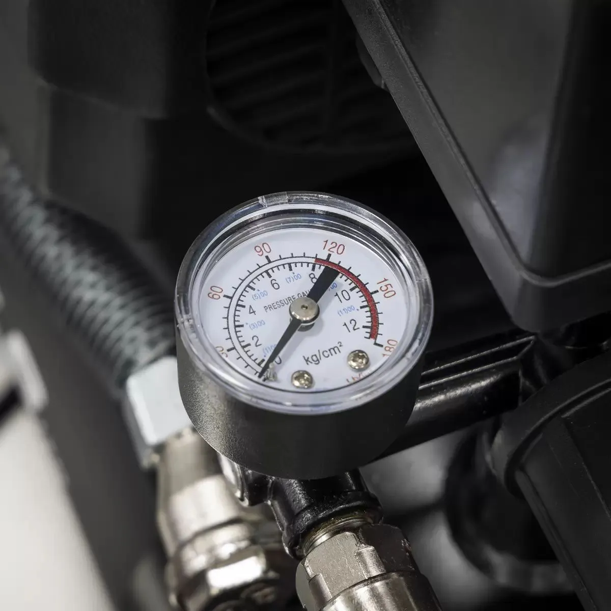 Sealey SAC0620A 6L Direct Drive Air Compressor 230V/13A Compact. Powerful & Reliable for Workshops